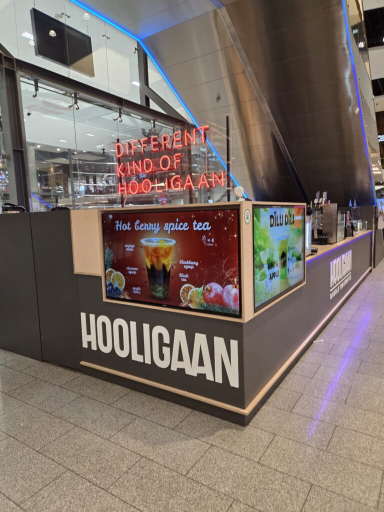 HOOLIGAAN BUBBLE TEA&COFFEE